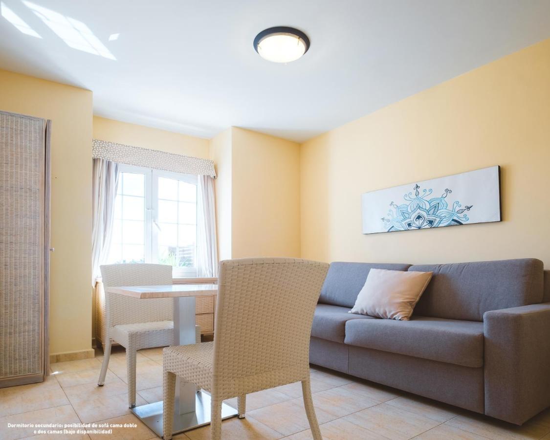 Apartamentos Livvo Coloradamar Плайя-Бланка Екстер'єр фото
