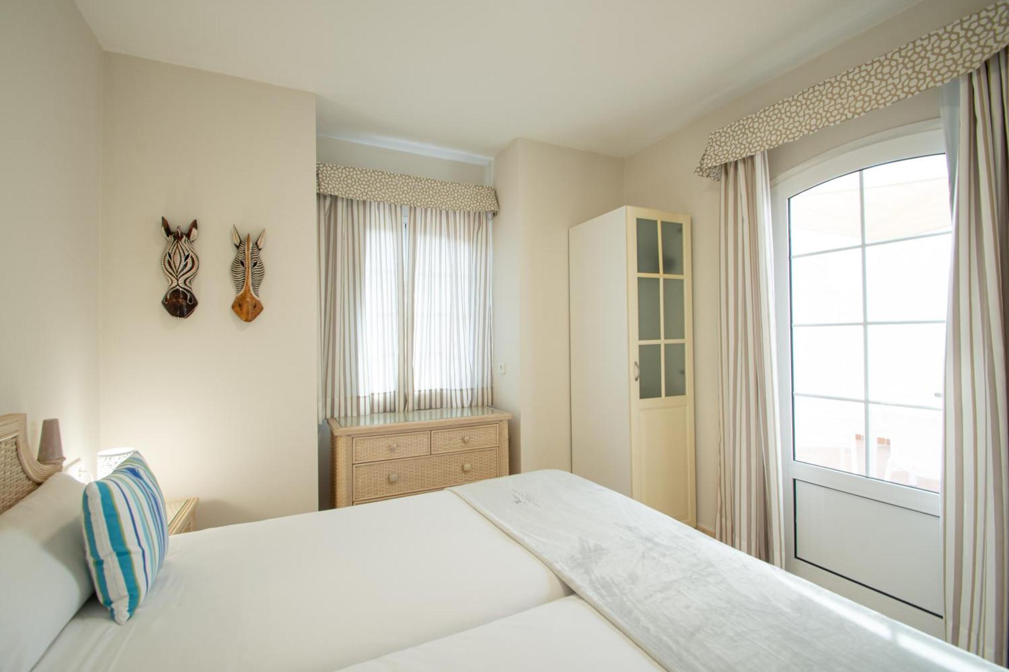 Apartamentos Livvo Coloradamar Плайя-Бланка Екстер'єр фото
